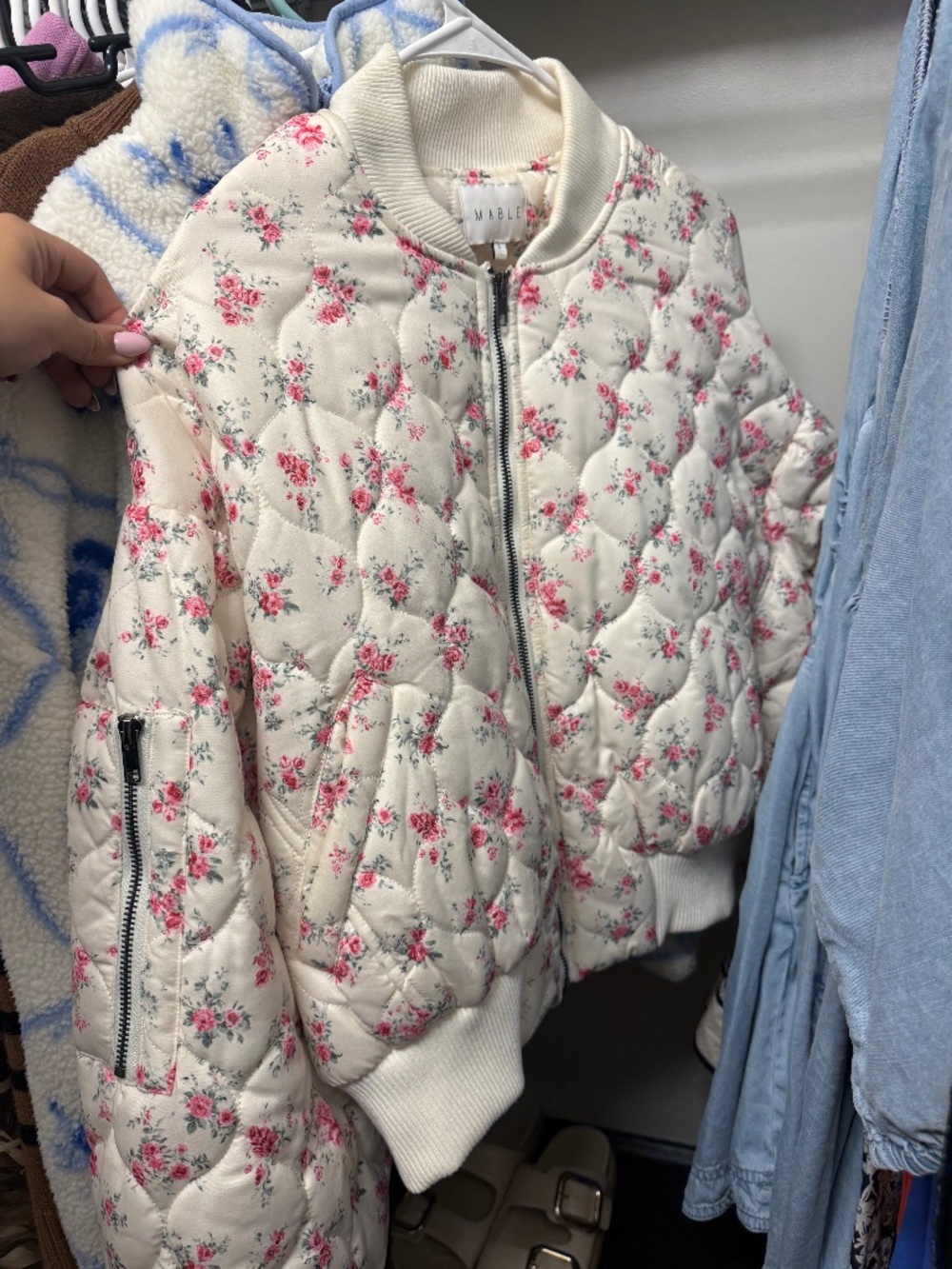 Zip up Mable L